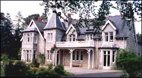 Struan Hall