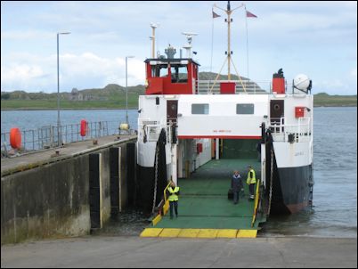 Fionnphort ferry to Iona