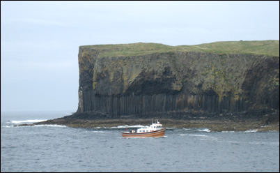 Iolaire boat trip to Staffa